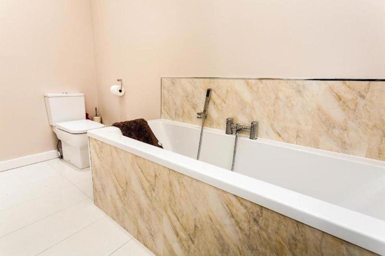 Entire, Central & Fully- Equipped Flat, West End Edimburgo Exterior foto